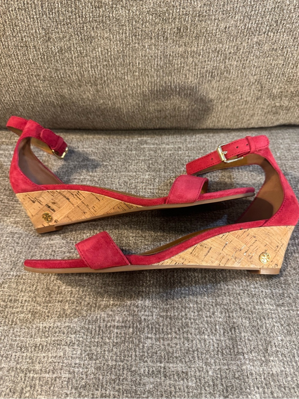 Tory Burch Savannah Wedge Red Suede Sandals Size 9M - Picture 5 of 11